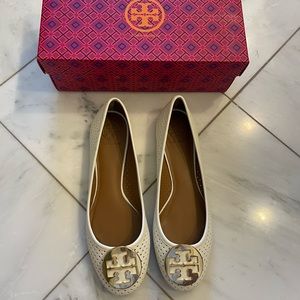 Tory Burch Ivory Ballet Flats